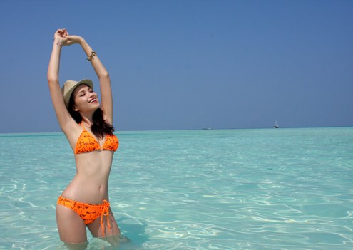 Hoa hậu thế giới người Việt đang có một kỳ nghỉ khó quên với gia đình tại Maldives